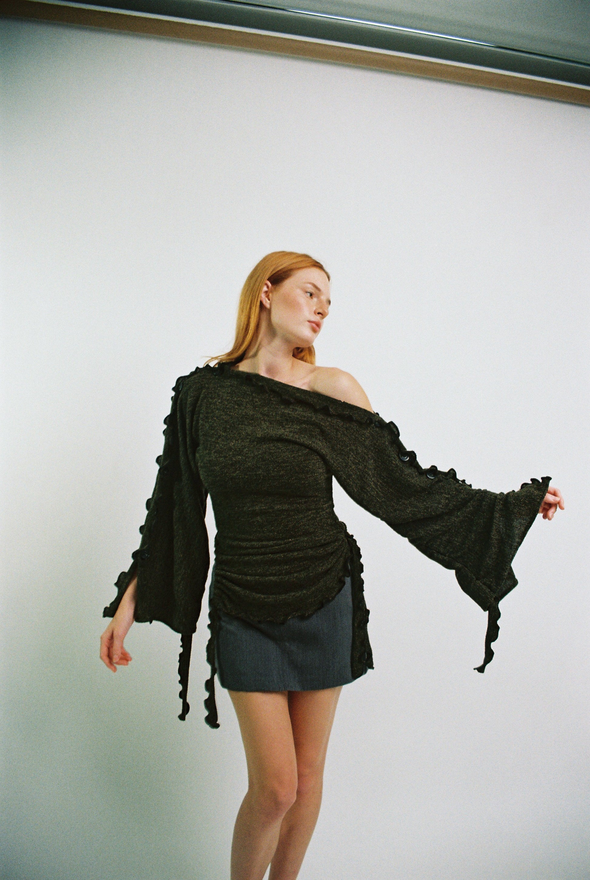 The "She Shell" Sweater/Dress/Skirt - INTEMPESTIVA The "She Shell" Sweater/Dress/Skirt - INTEMPESTIVA